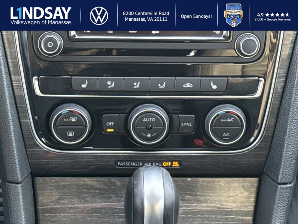 Used 2018 Volkswagen Passat 2.0T SEL Premium image 15
