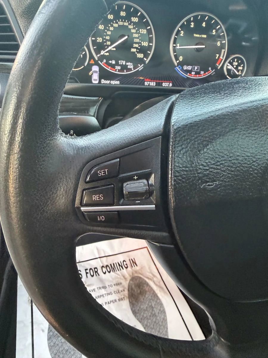 Used 2013 BMW 528i Sedan image 19