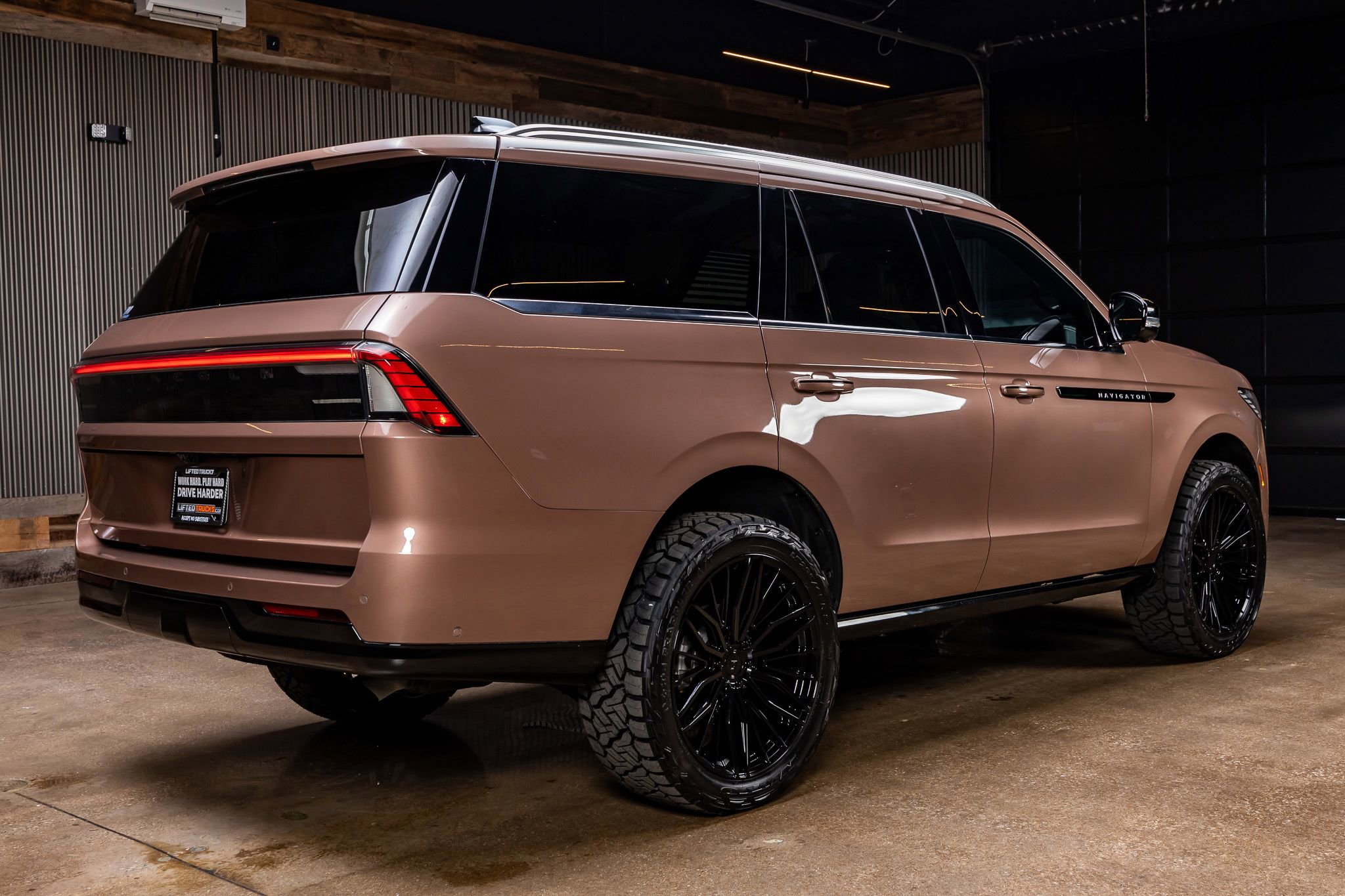 Used 2025 Lincoln Navigator Black Label image 11