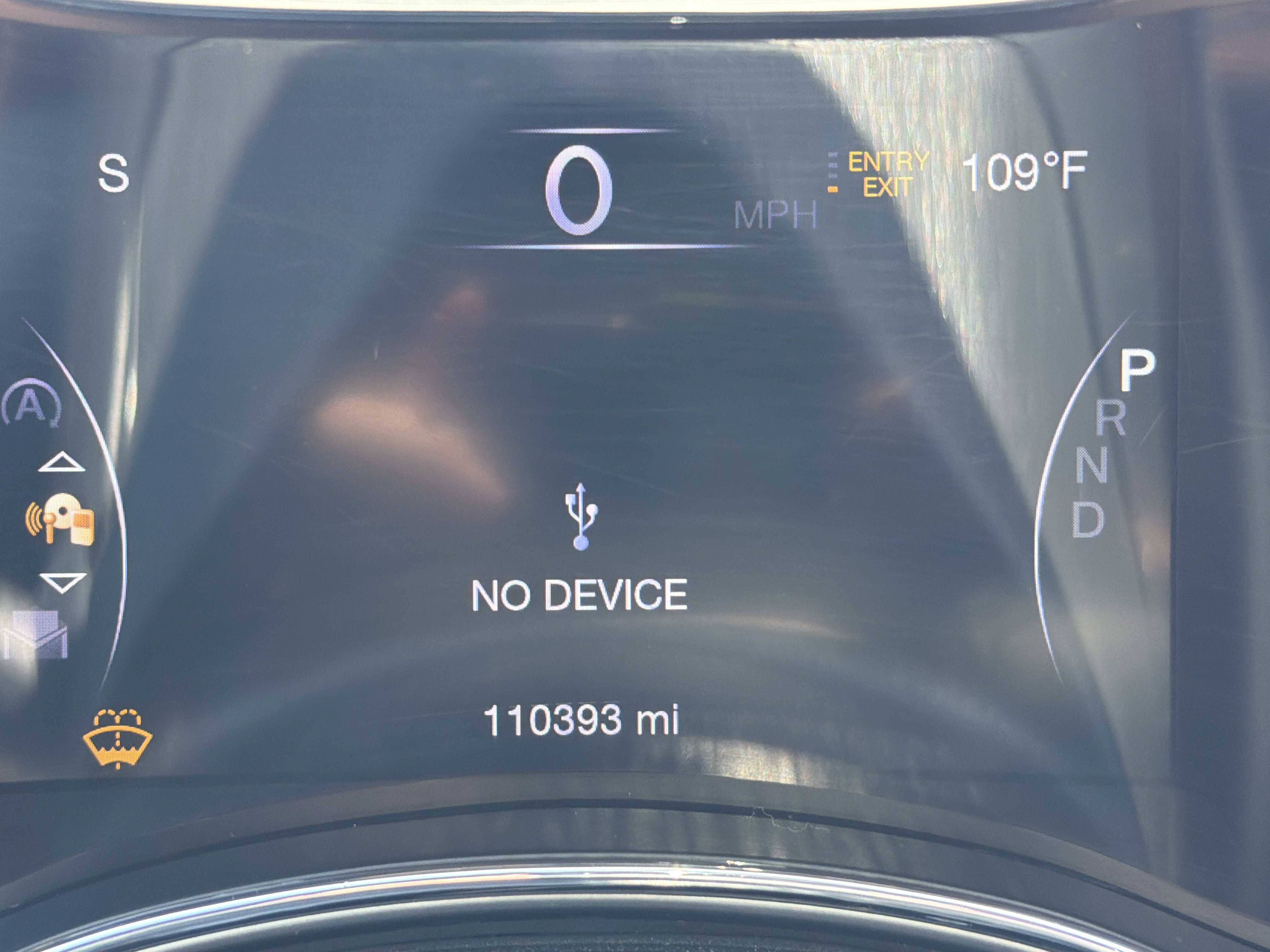 Used 2020 Jeep Grand Cherokee Overland AWD/4WD image 2