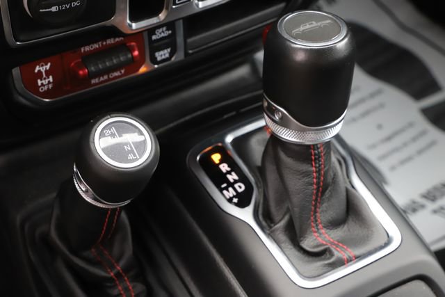 Used 2022 Jeep Gladiator Rubicon w/ LED Lighting Group AWD/4WD image 27