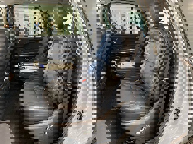 New 2025 Lincoln Navigator Reserve image 35