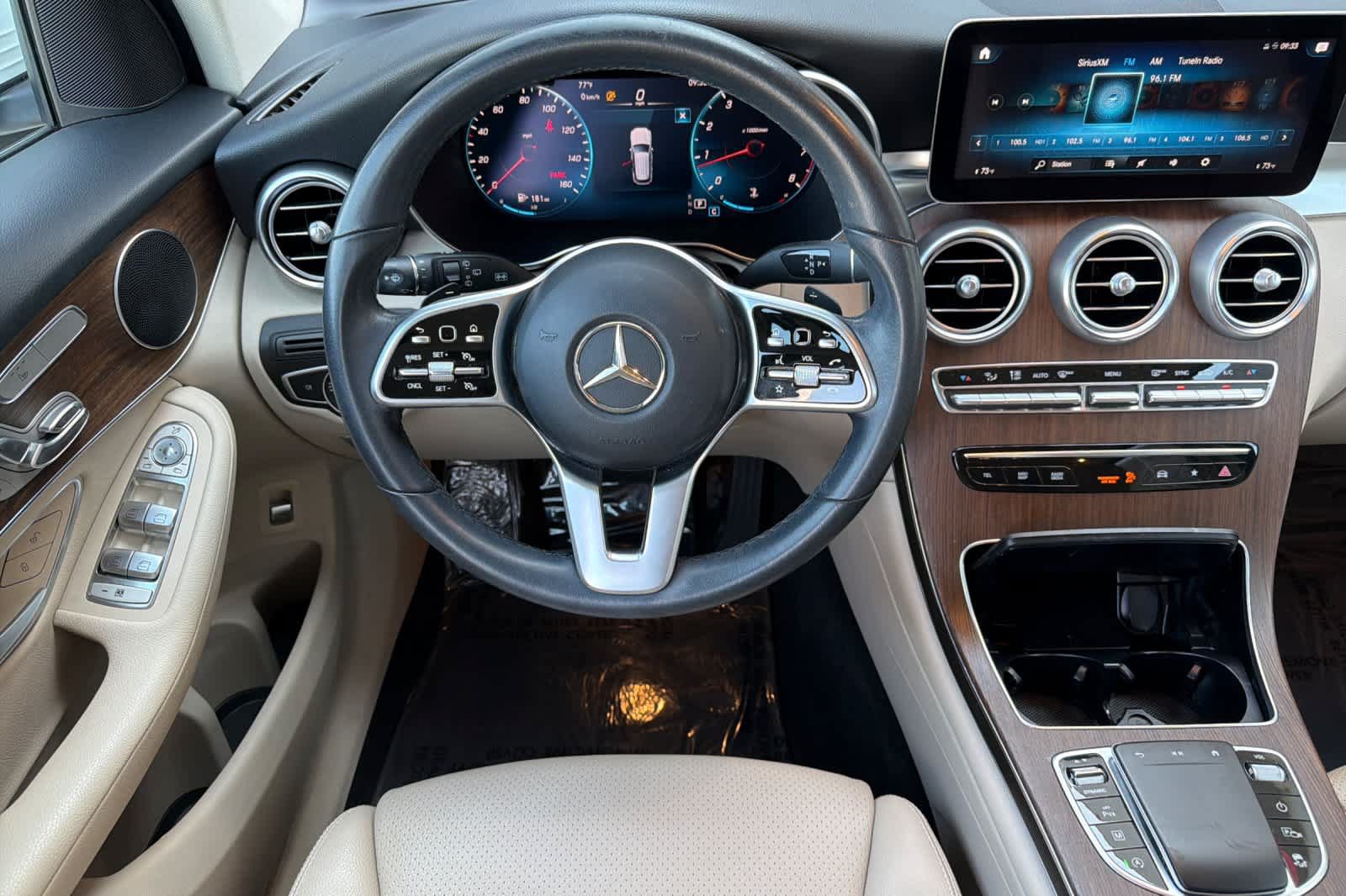 Used 2022 Mercedes-Benz GLC 300 4MATIC image 15