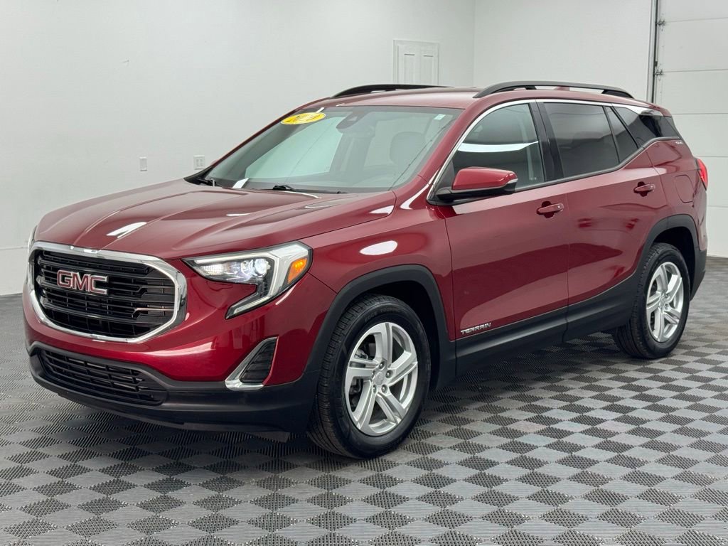 Used 2020 GMC Terrain SLE w/ Driver Convenience Package FWD image 2