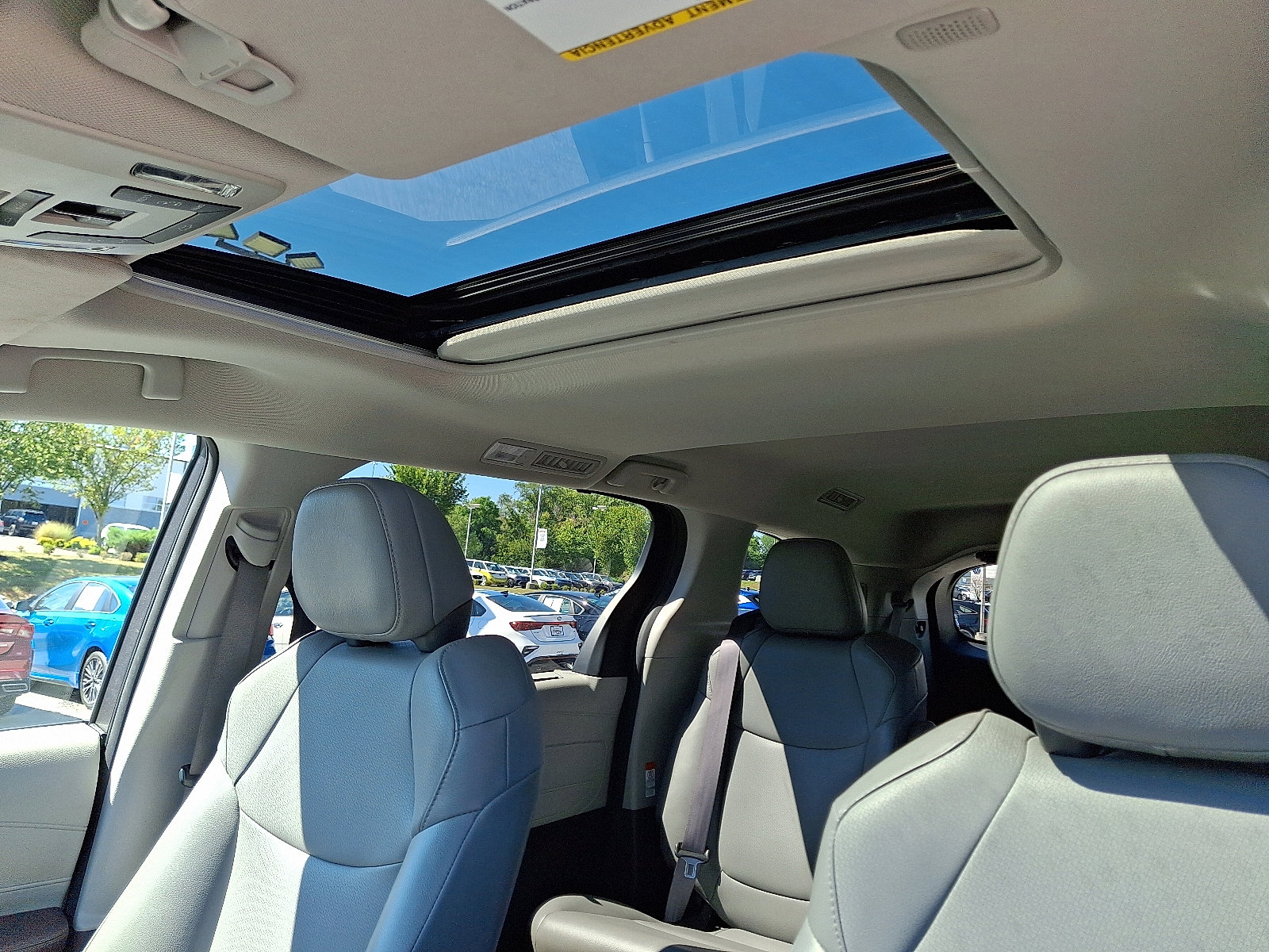 Used 2021 Toyota Sienna XLE image 16