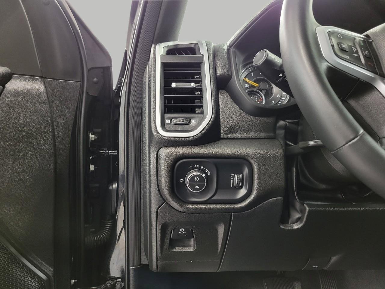 Used 2022 RAM 1500 Big Horn w/ Trailer Tow Group image 10