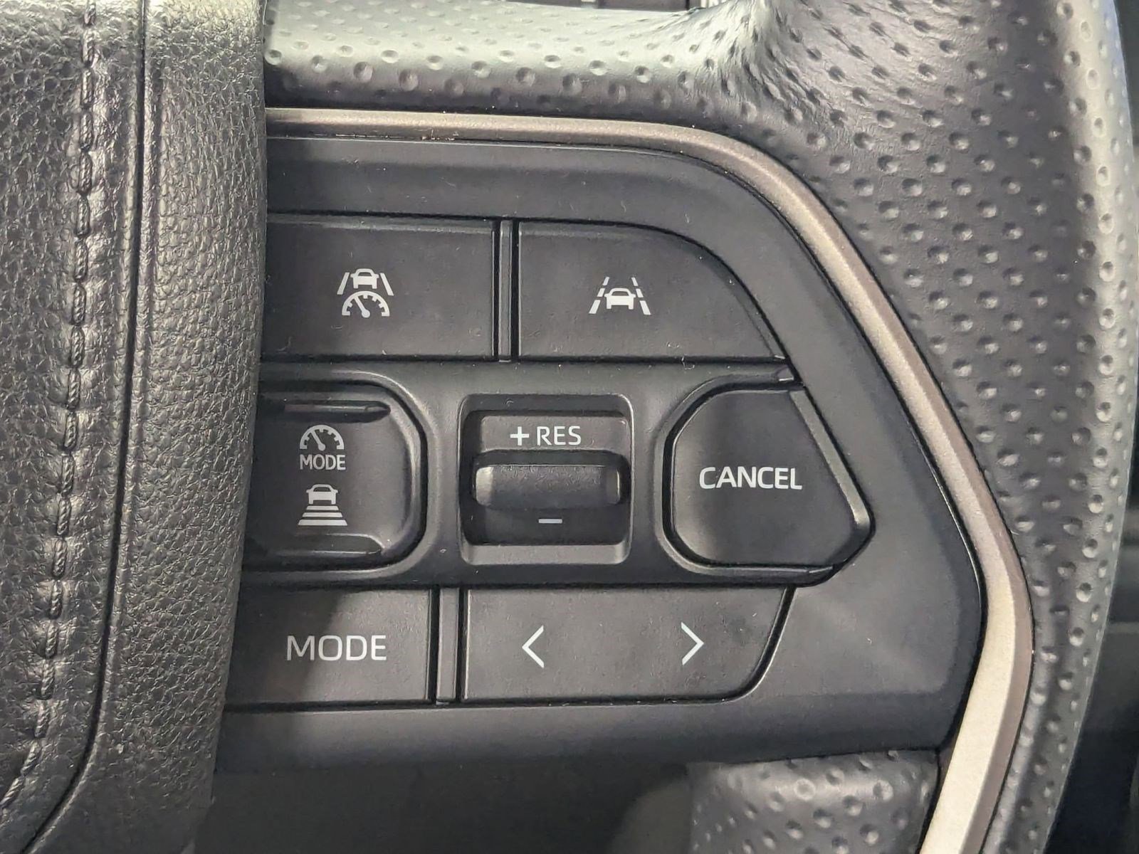 Used 2025 Toyota 4Runner SR5 image 23