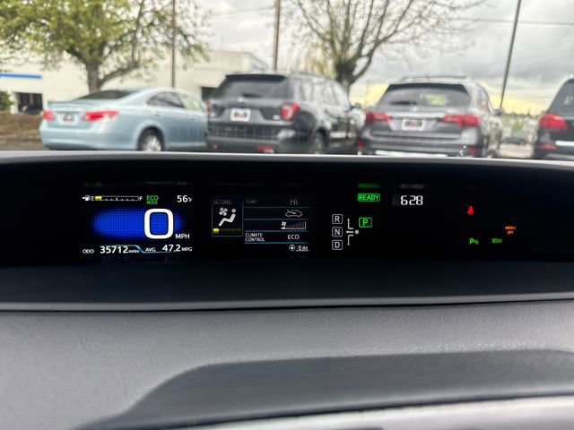 Used 2018 Toyota Prius Three Touring FWD image 16