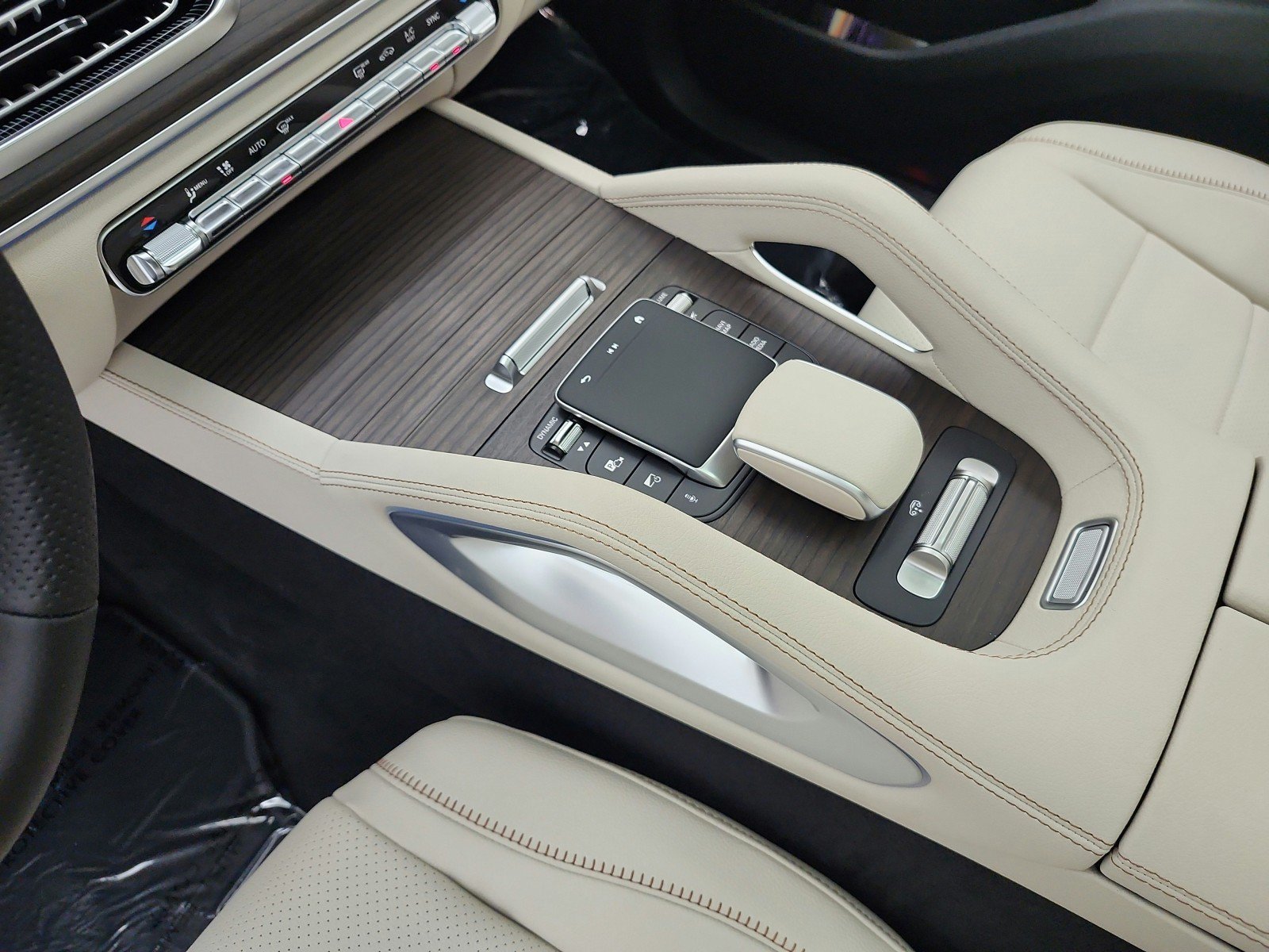 New 2027 Mercedes-Benz GLS 450 4MATIC image 9