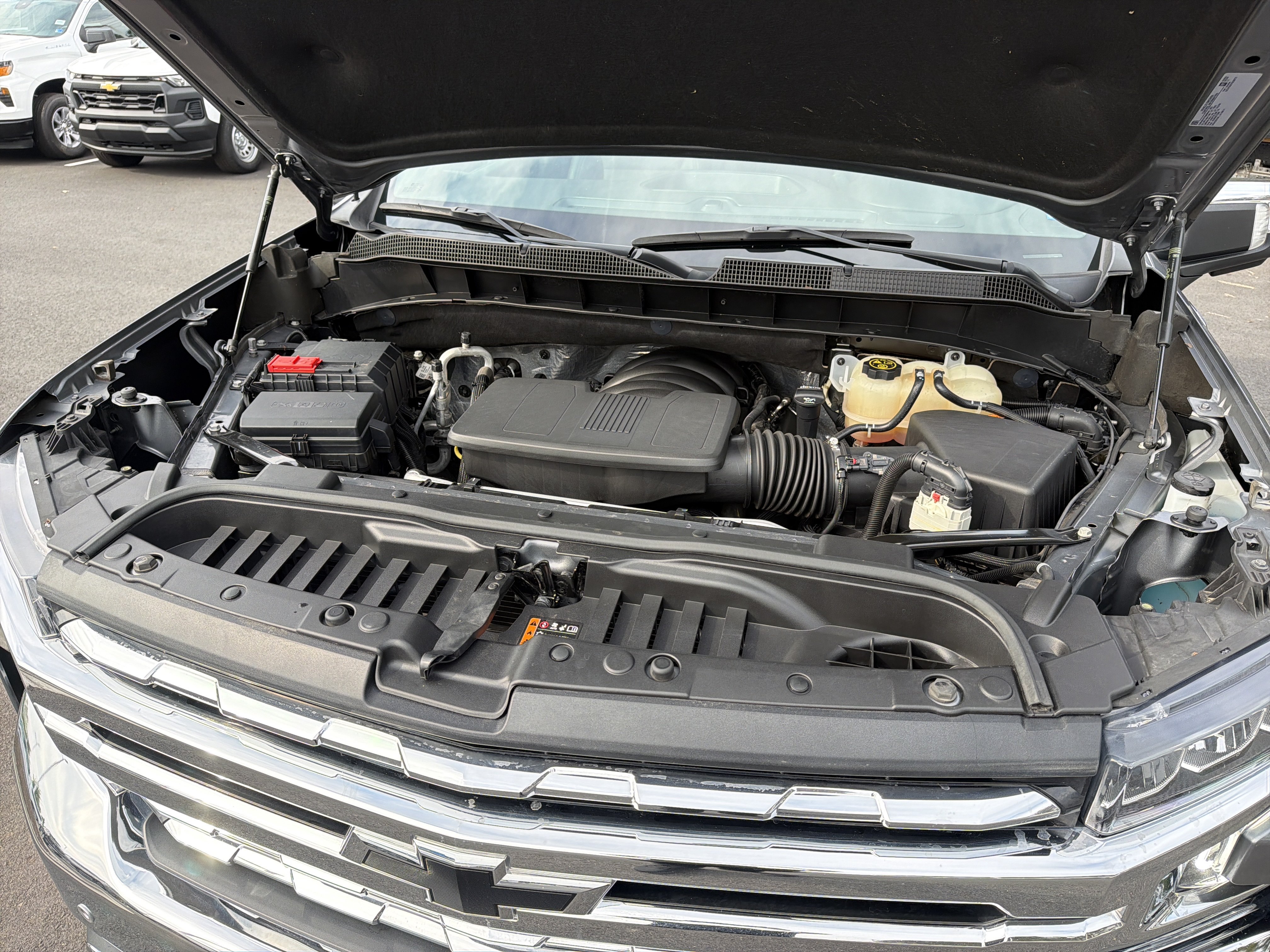 Used 2022 Chevrolet Silverado 1500 LTZ w/ LTZ Premium Package AWD/4WD image 36