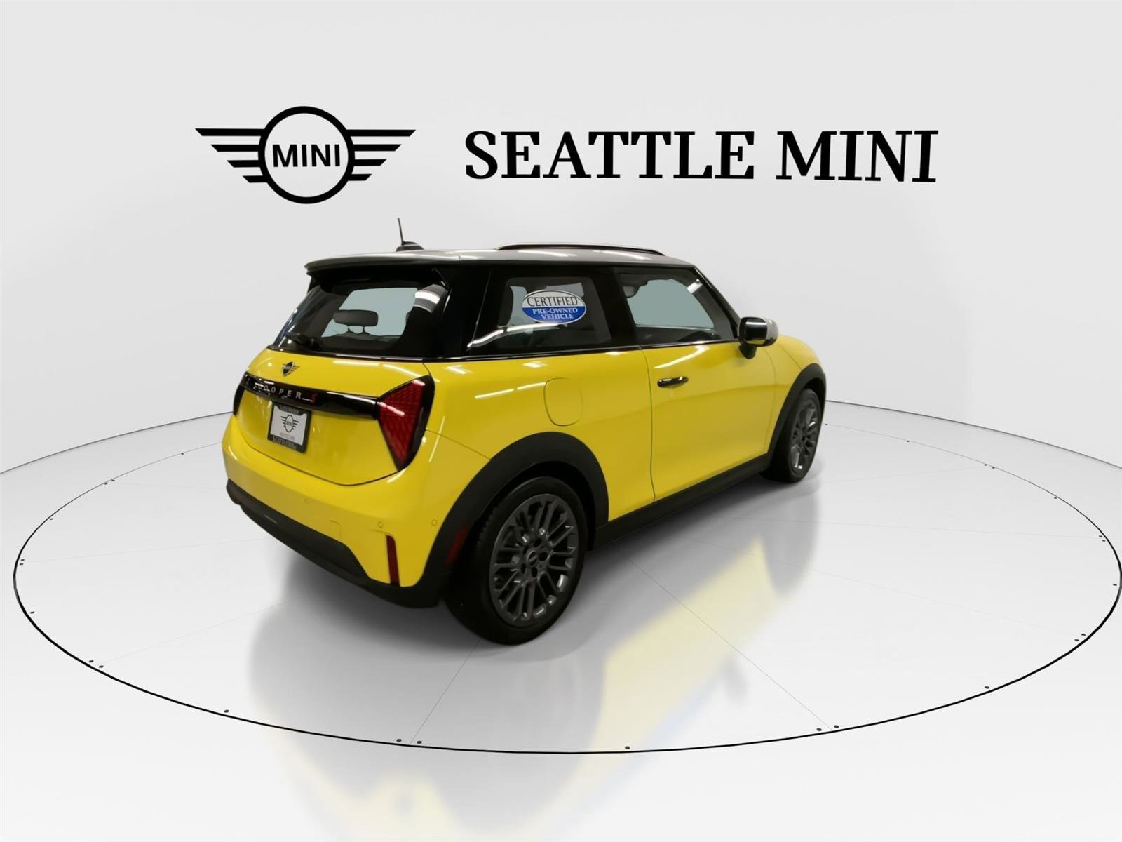 Certified 2025 MINI Cooper S image 11