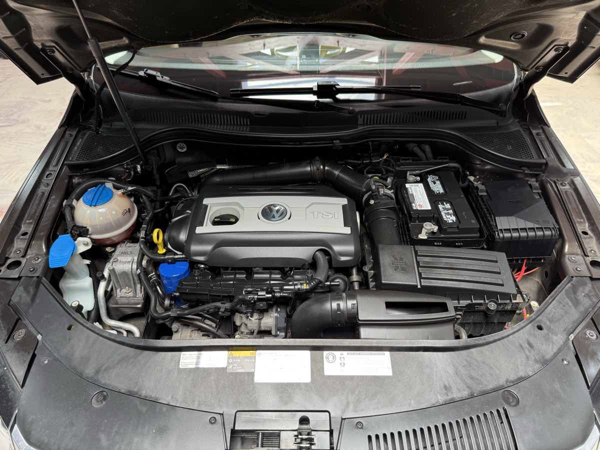Used 2014 Volkswagen CC Sport FWD image 31