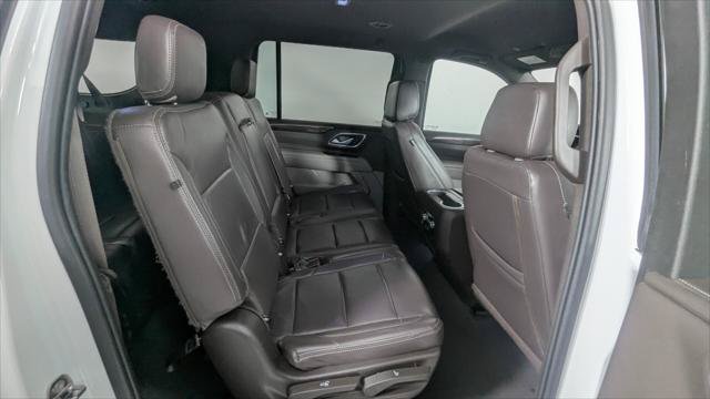 Used 2022 GMC Yukon XL SLE w/ Gmc Pro Safety Plus Package AWD/4WD image 24