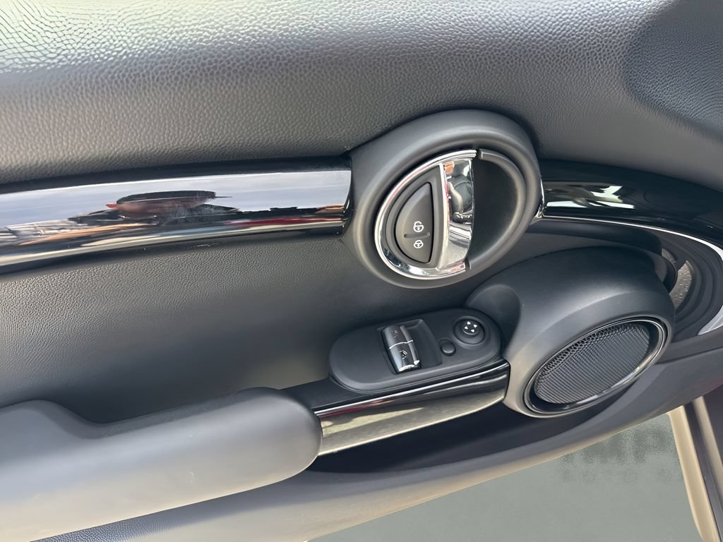 Used 2020 MINI Cooper SE w/ 6.5" Touchscreen Package FWD image 22