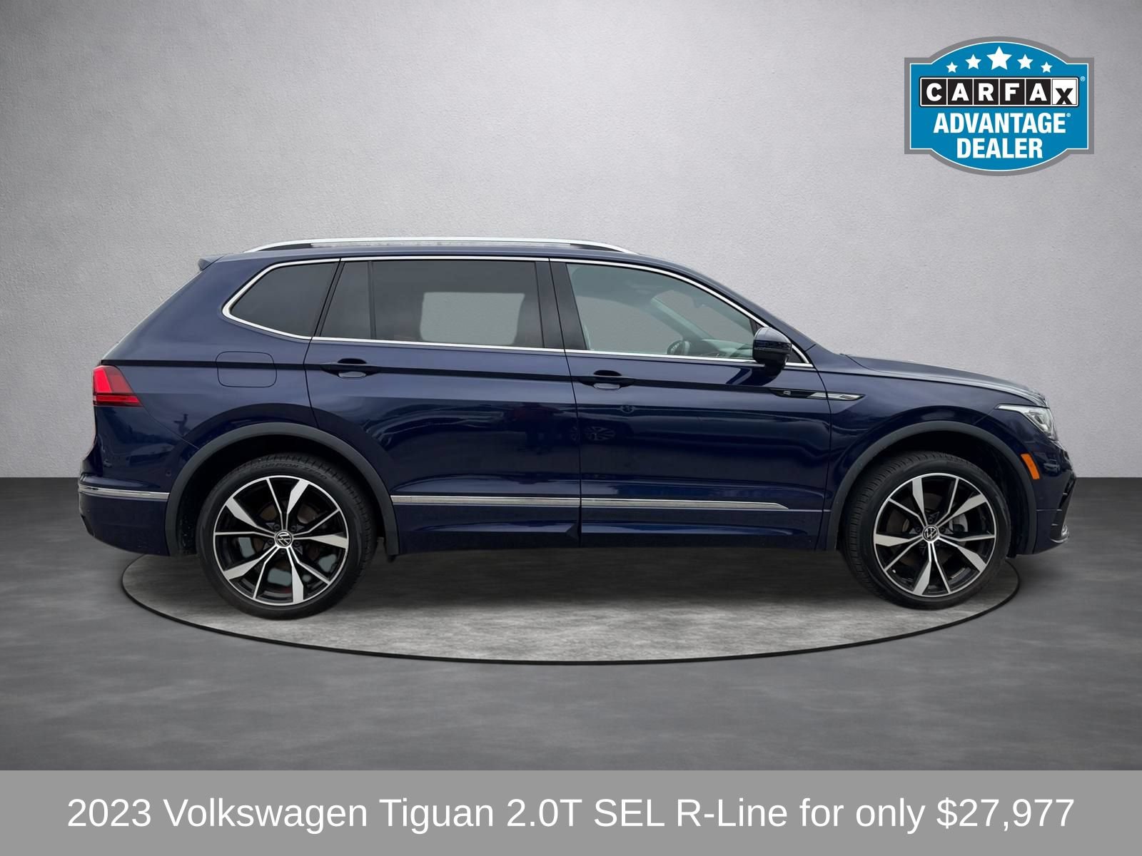 Used 2023 Volkswagen Tiguan SEL R-Line AWD/4WD image 3