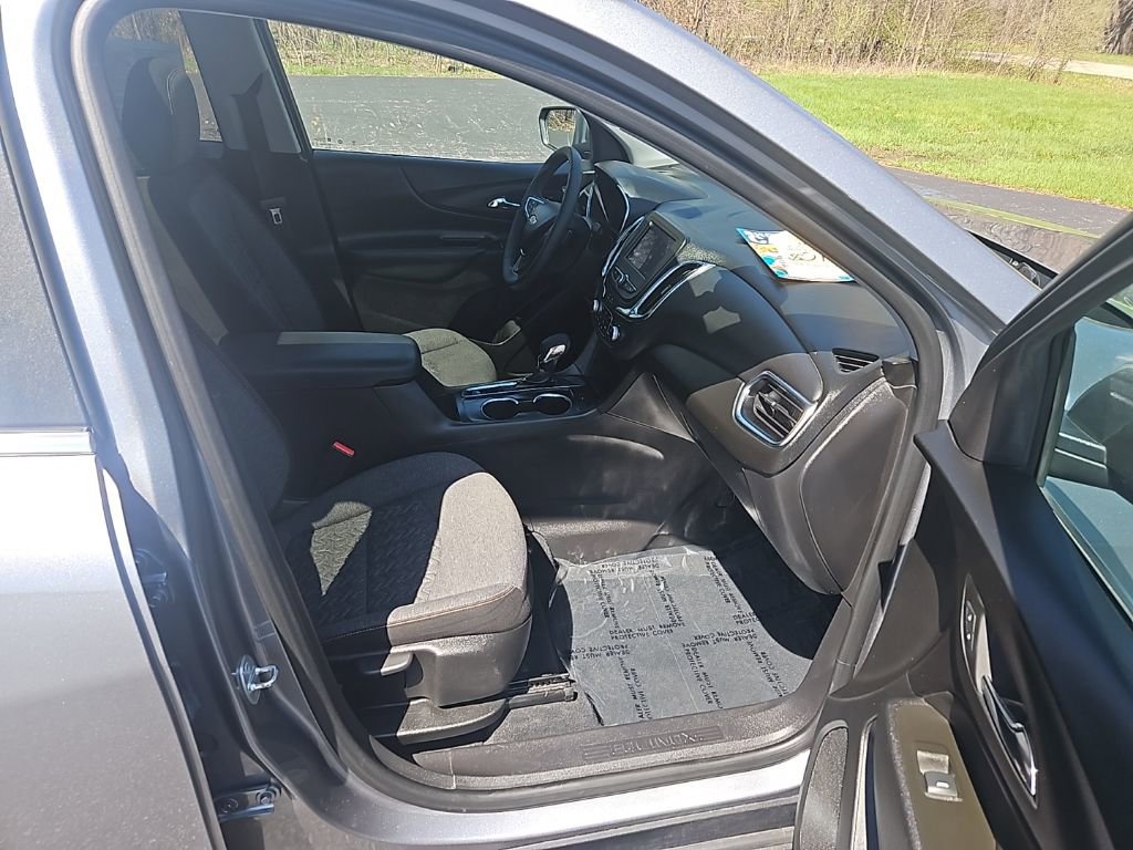 Used 2023 Chevrolet Equinox LT FWD image 33