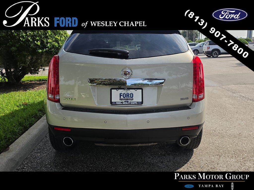 Used 2015 Cadillac SRX Luxury w/ Driver Awareness Package FWD image 6