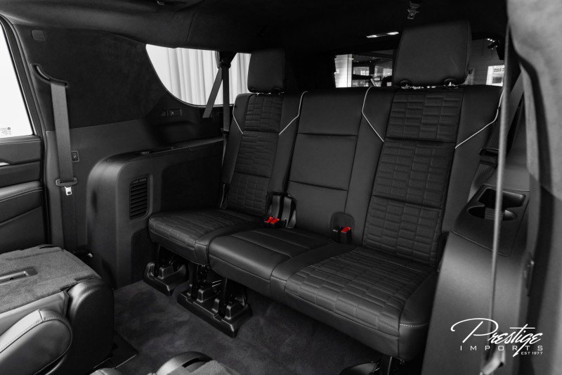 Used 2025 Cadillac Escalade ESV V image 45