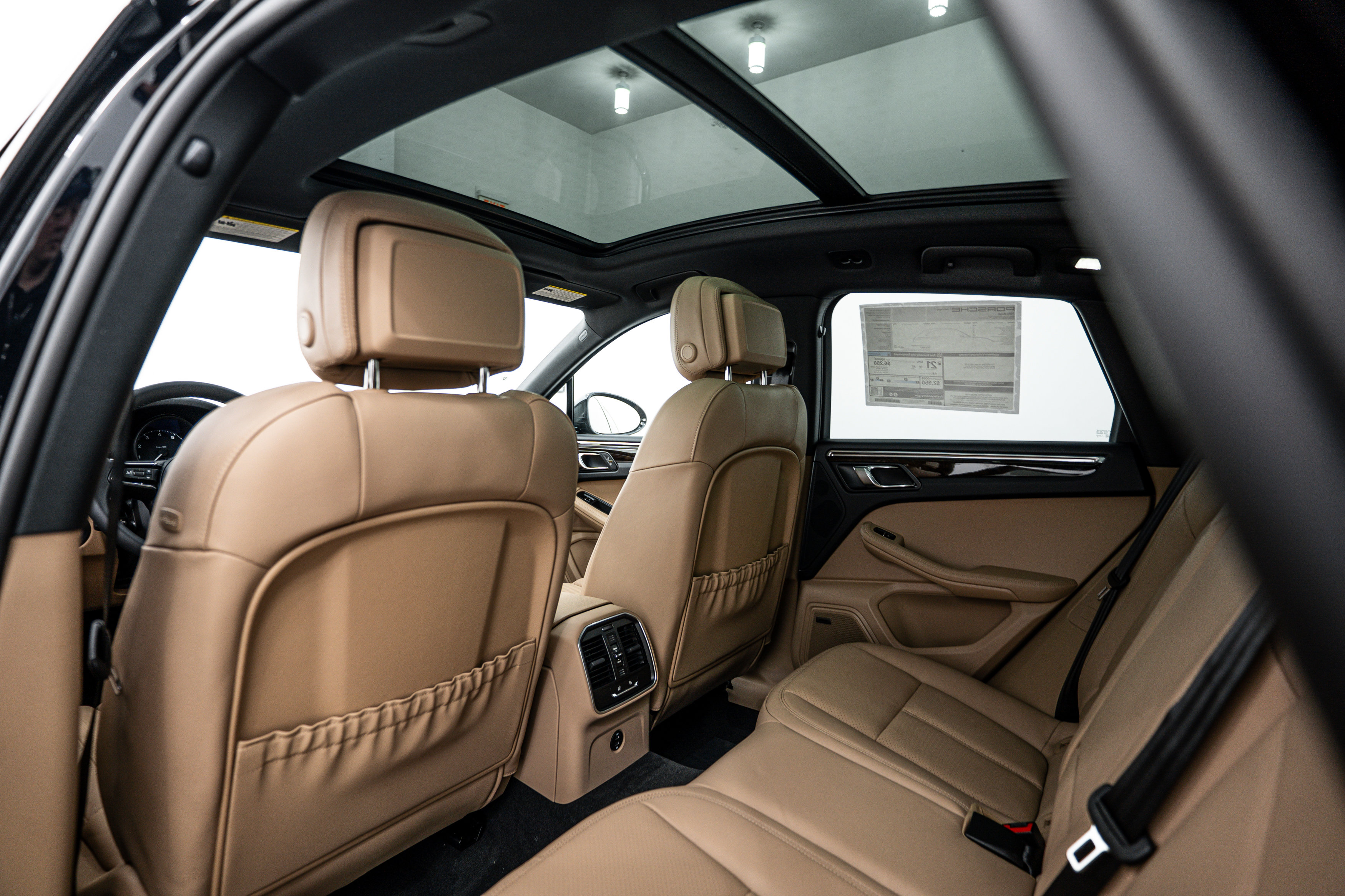 New 2026 Porsche Macan image 24