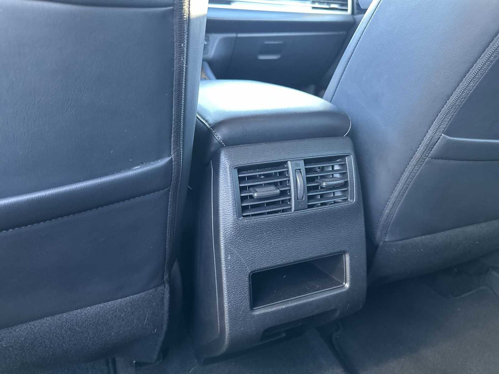 Used 2023 Mitsubishi Outlander SE image 20