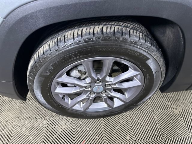 Used 2023 GMC Terrain SLT image 10