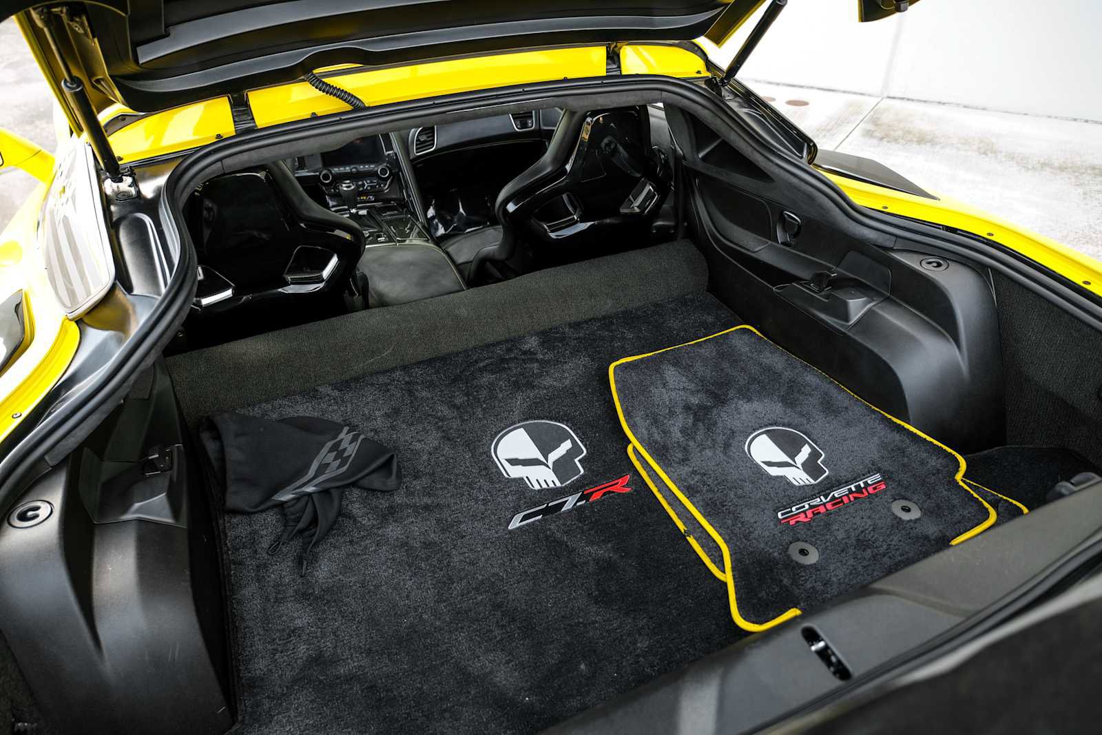 Used 2015 Chevrolet Corvette Z06 w/ 3LZ Preferred Equipment Group image 66