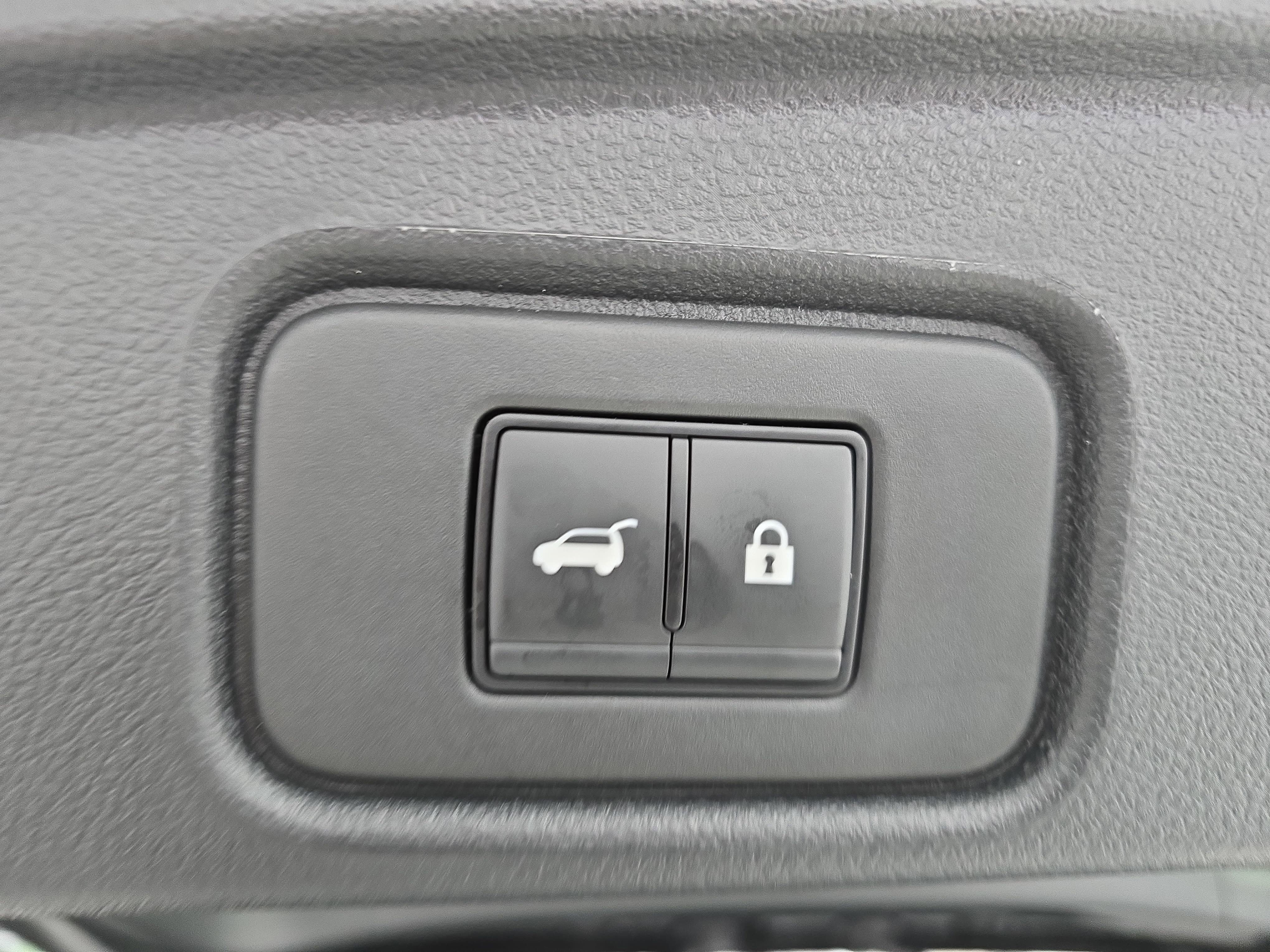 New 2026 Nissan Pathfinder Platinum image 14