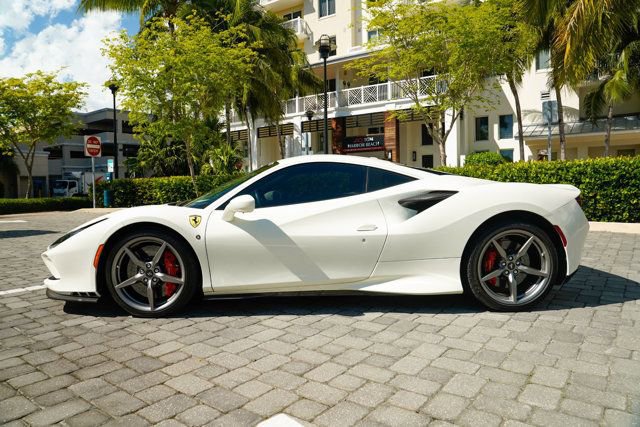 Used 2021 Ferrari F8 Tributo image 15