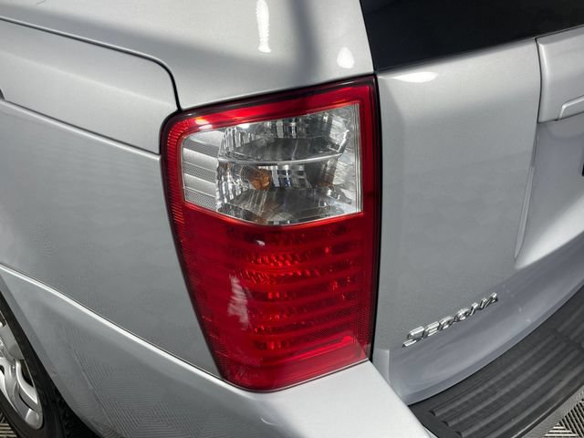 Used 2008 Kia Sedona LX FWD image 18