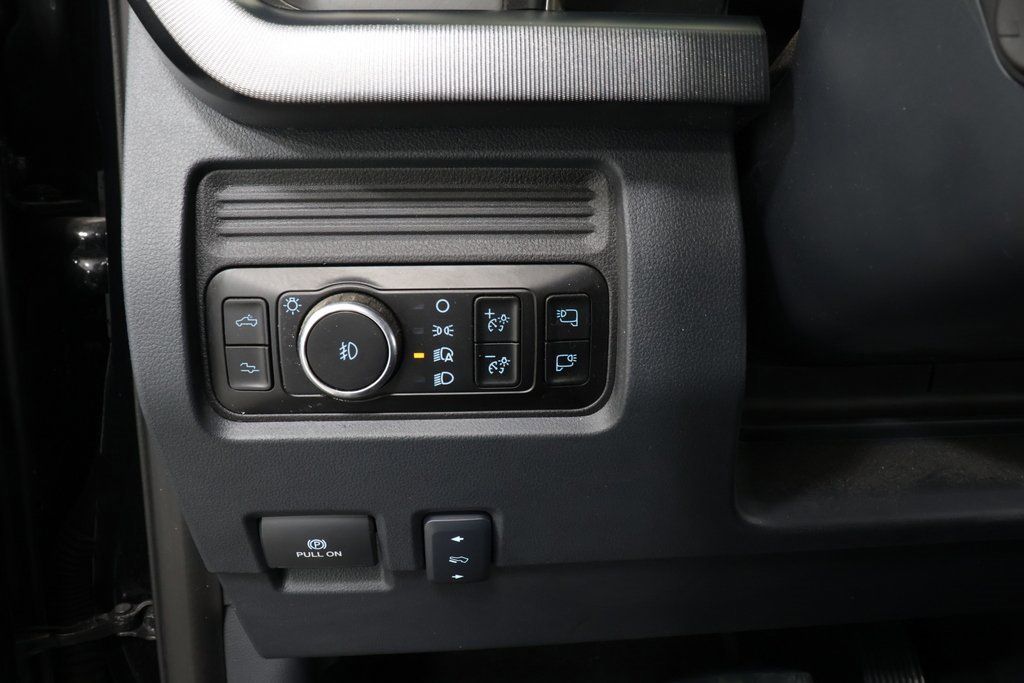 Used 2025 Ford F250 Platinum image 19