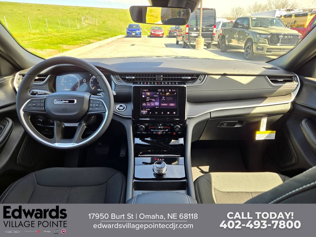 New 2026 Jeep Grand Cherokee L Laredo AWD/4WD image 15