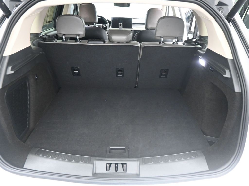 Used 2024 Lincoln Corsair FWD w/ Equipment Group 101A image 22