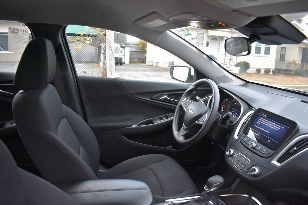 Used 2024 Chevrolet Malibu LT image 21