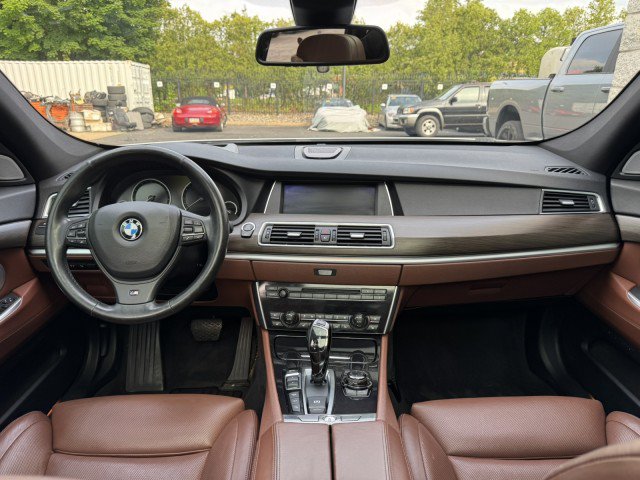 Used 2013 BMW 550i Gran Turismo xDrive AWD/4WD image 37
