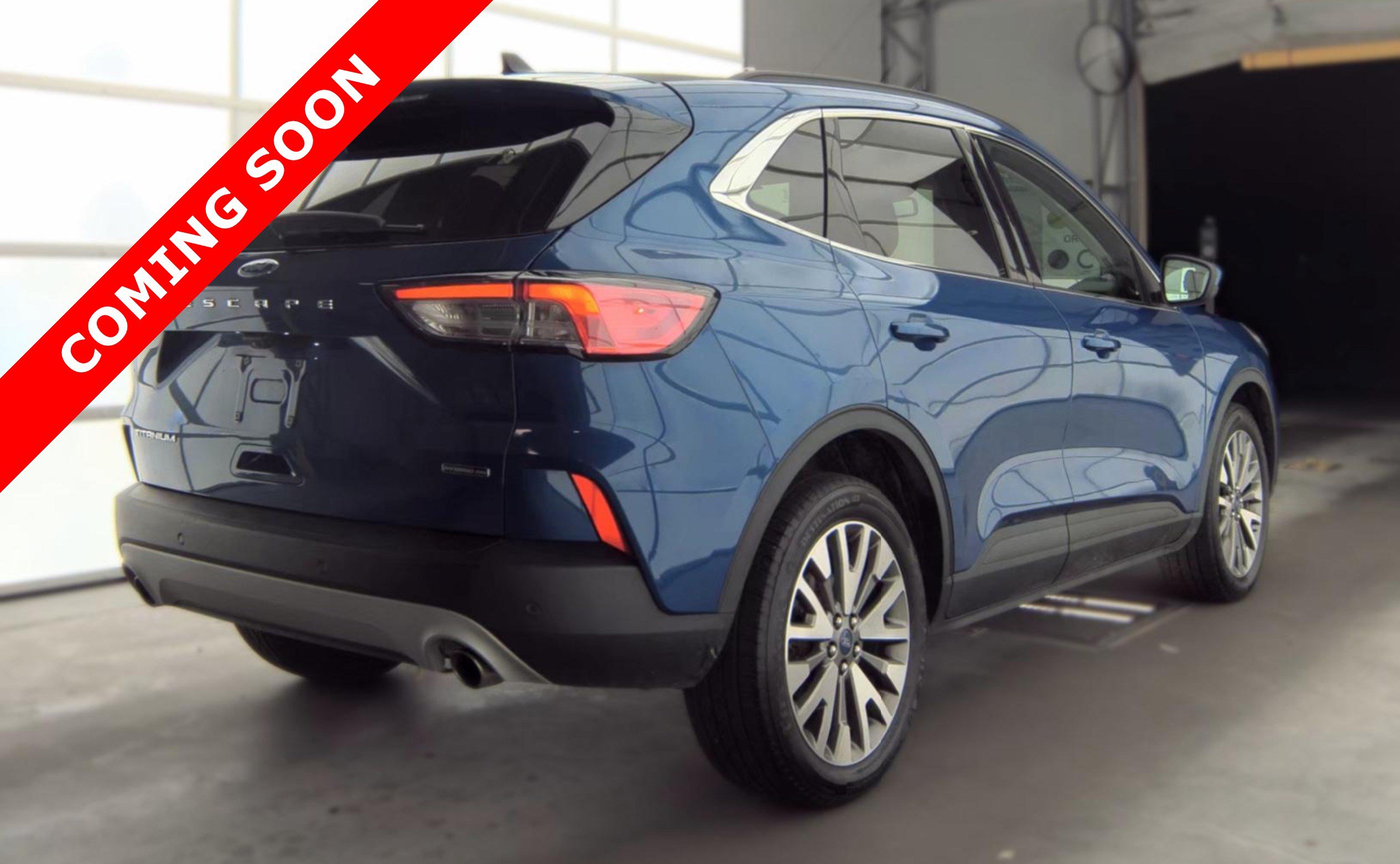 Used 2022 Ford Escape Titanium AWD/4WD image 4