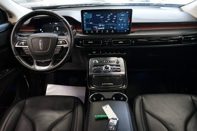 Used 2022 Lincoln Nautilus Reserve w/ Monochromatic Package image 42