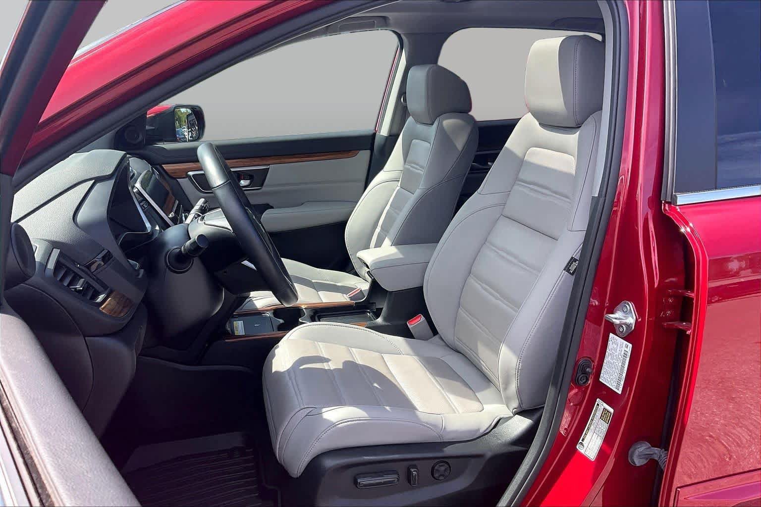 Used 2022 Honda CR-V Touring image 7
