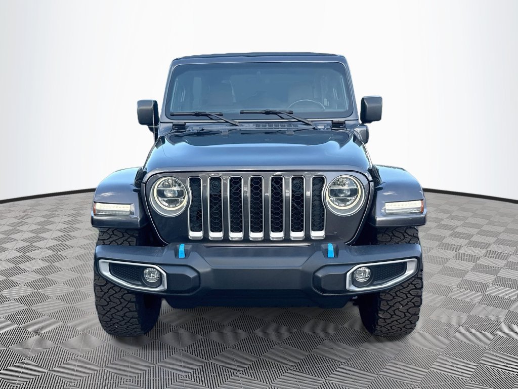 Used 2022 Jeep Wrangler Unlimited Sahara w/ Cold Weather Group AWD/4WD image 2