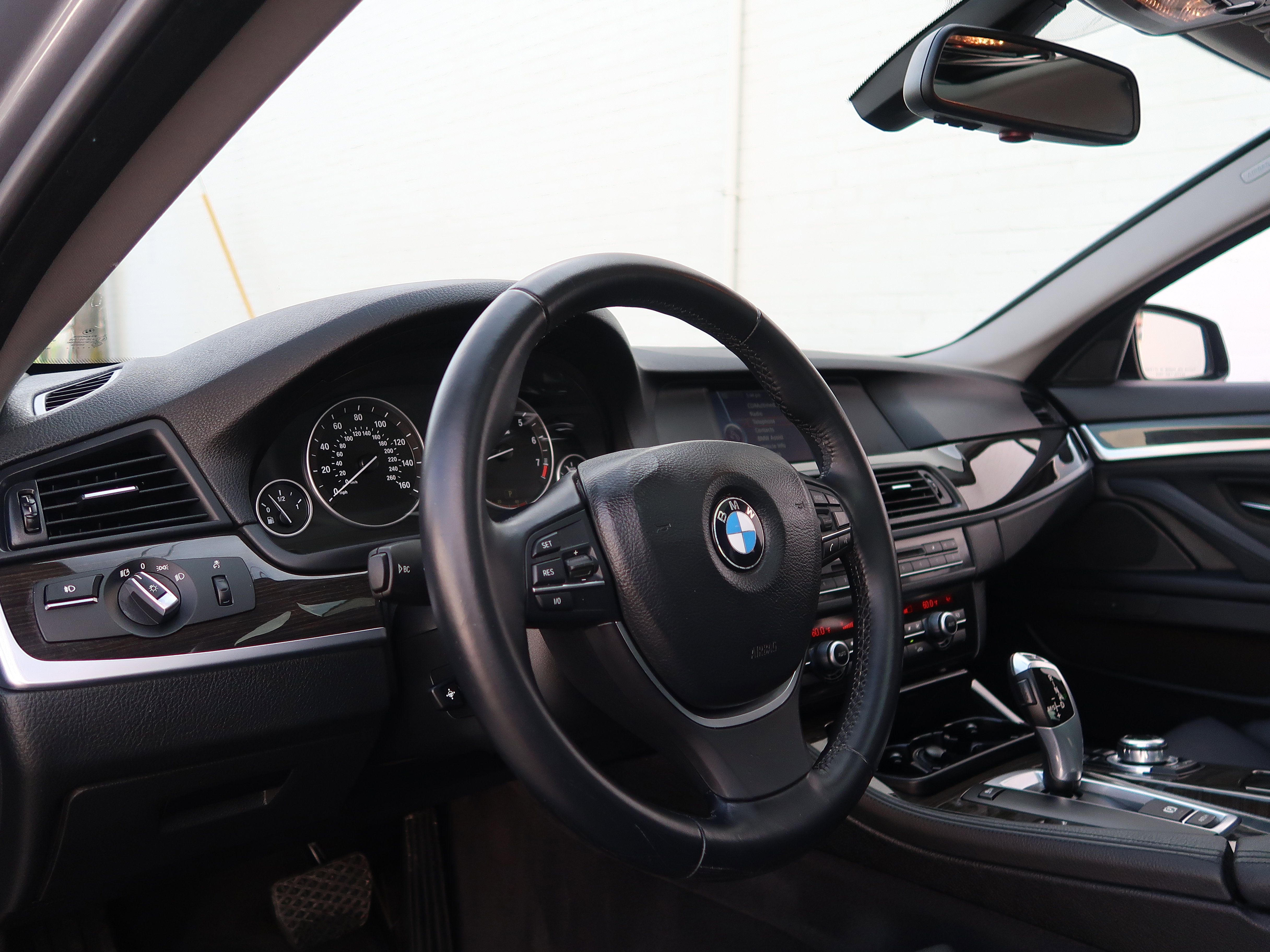 Used 2011 BMW 535i Sedan RWD image 25