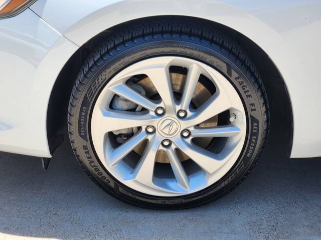 Used 2018 Acura ILX FWD image 11