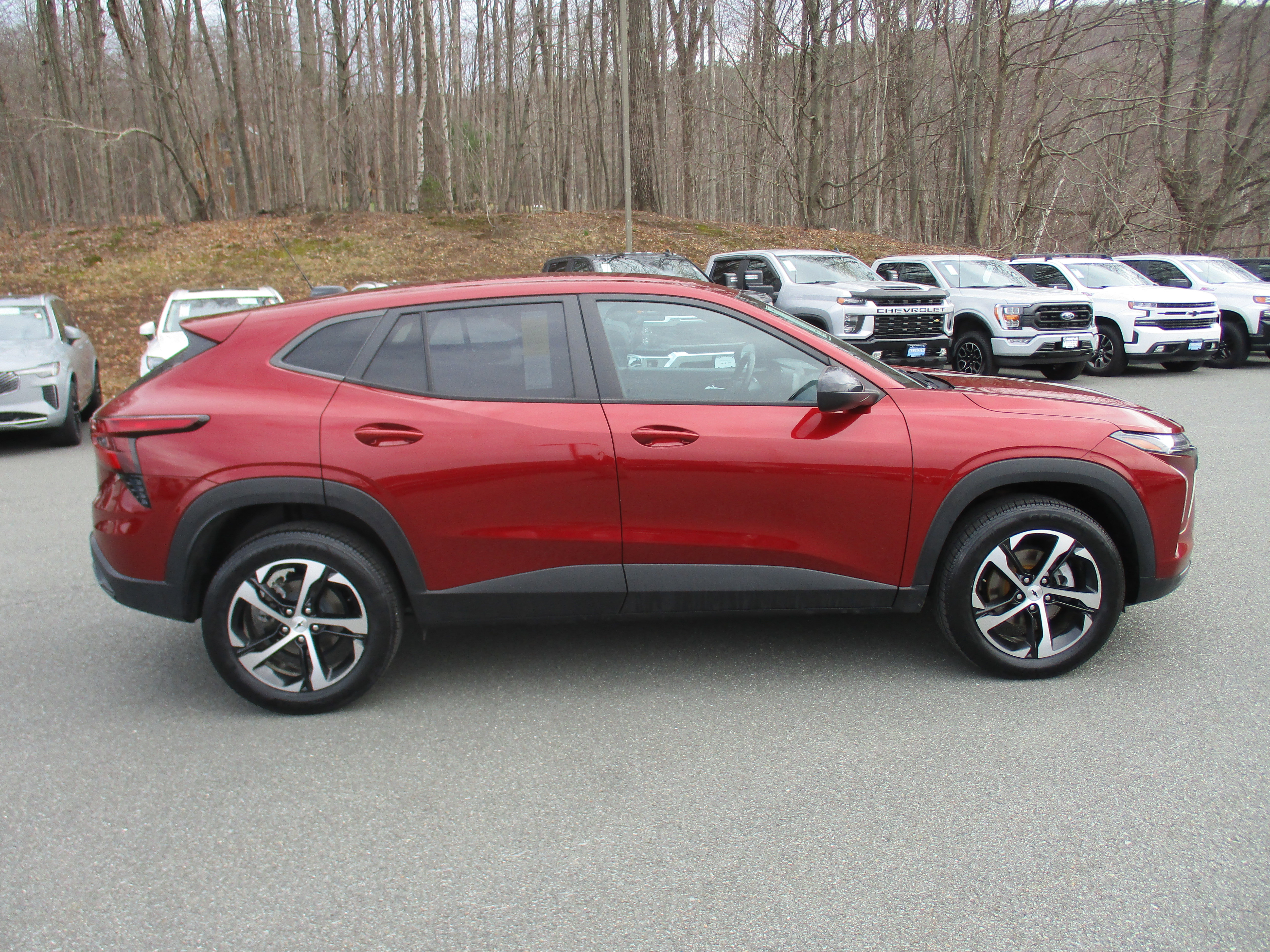 Certified 2024 Chevrolet Trax RS image 4