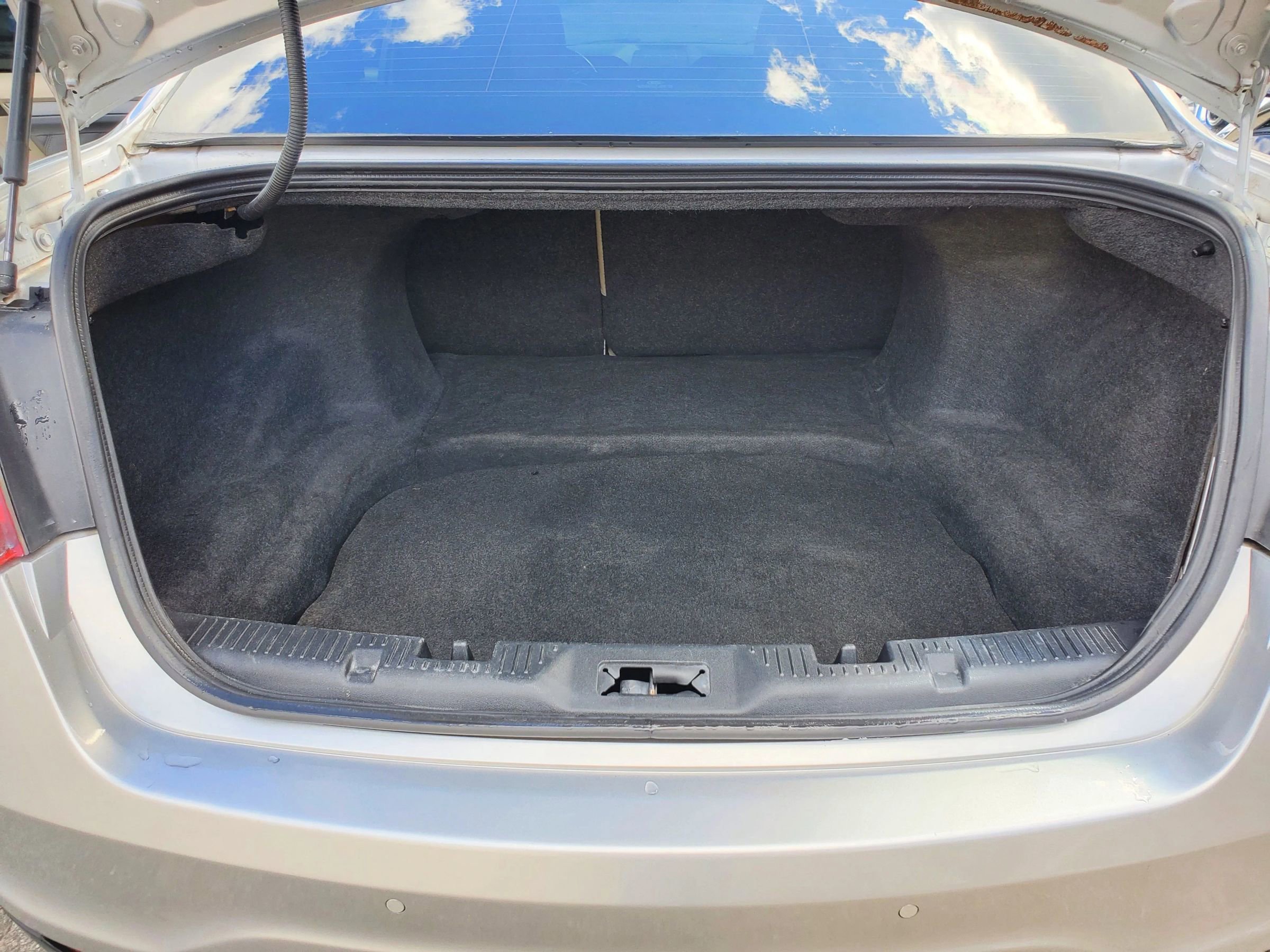 Used 2010 Ford Taurus SEL image 50