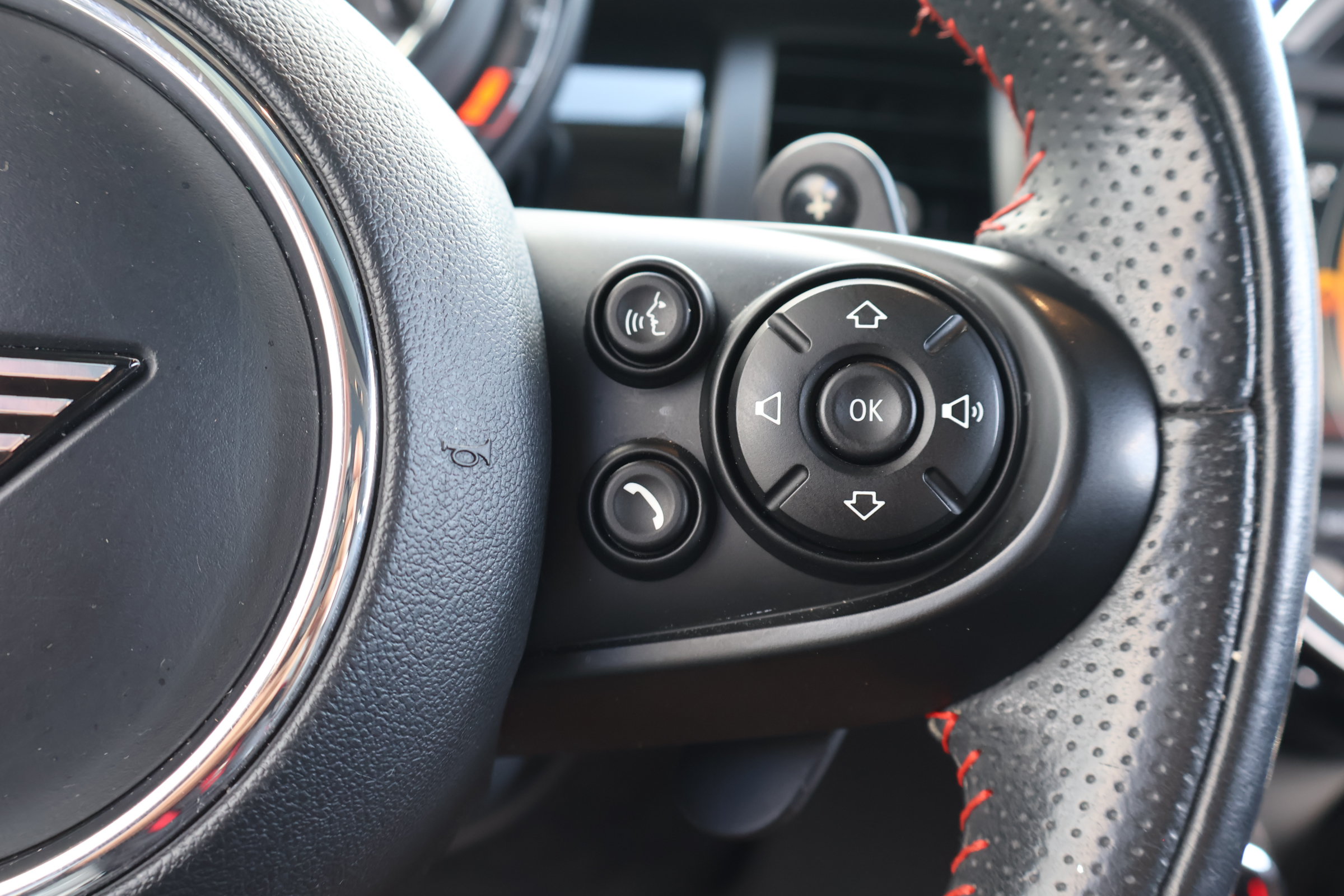 Used 2020 MINI Cooper S FWD image 23