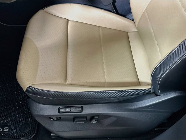 Certified 2023 Volkswagen Atlas Cross Sport SEL R-Line AWD/4WD image 20