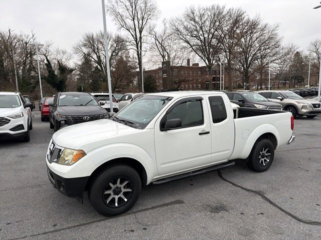 Used 2015 Nissan Frontier S image 3