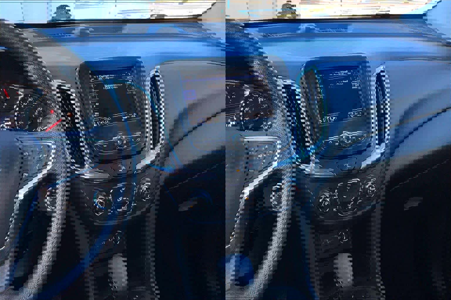 Used 2023 Chevrolet Equinox LT image 6