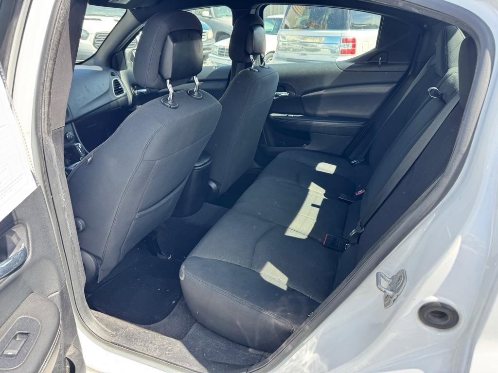 Used 2013 Dodge Avenger SE FWD image 7
