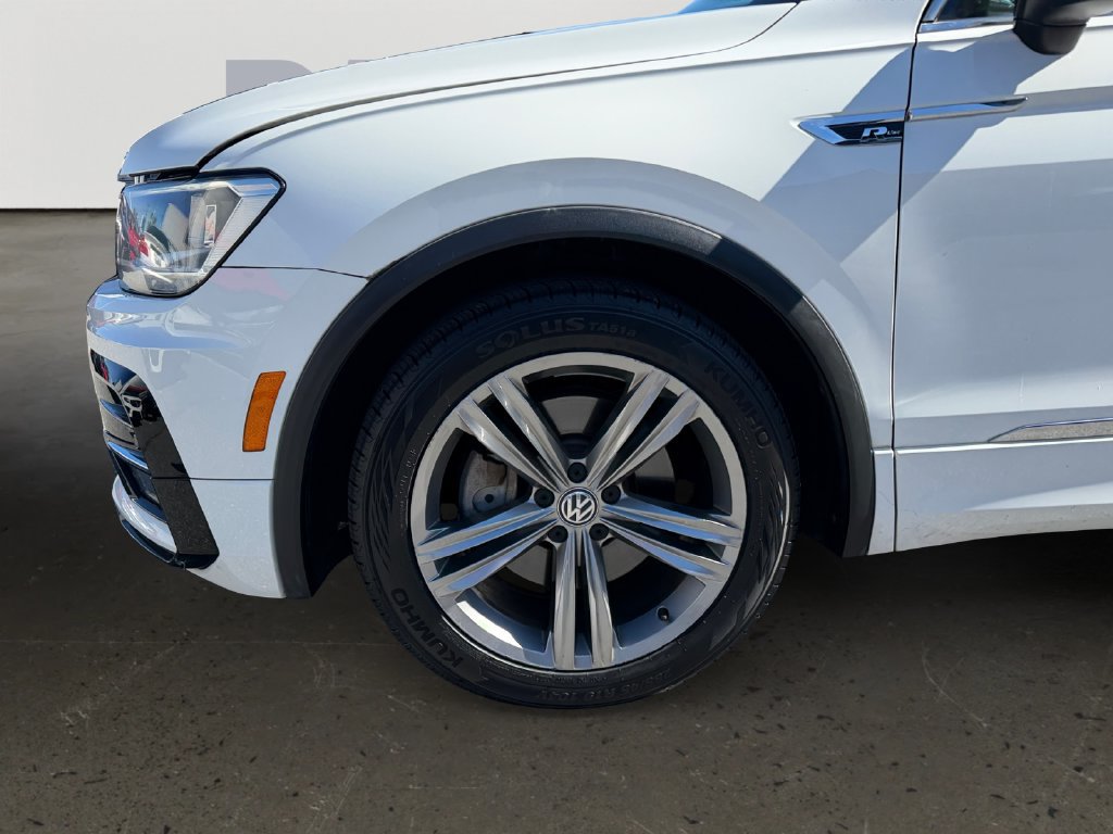Used 2018 Volkswagen Tiguan SEL FWD image 27