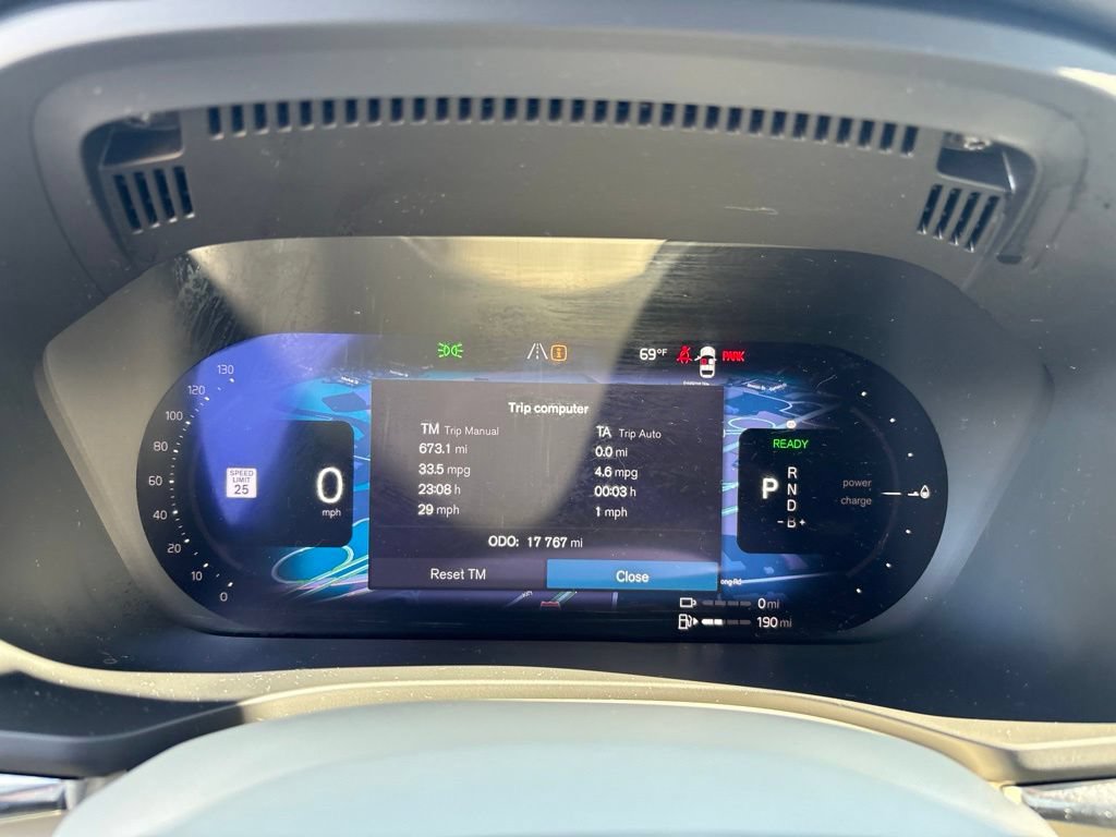 Certified 2025 Volvo XC60 T8 Ultra AWD/4WD image 18