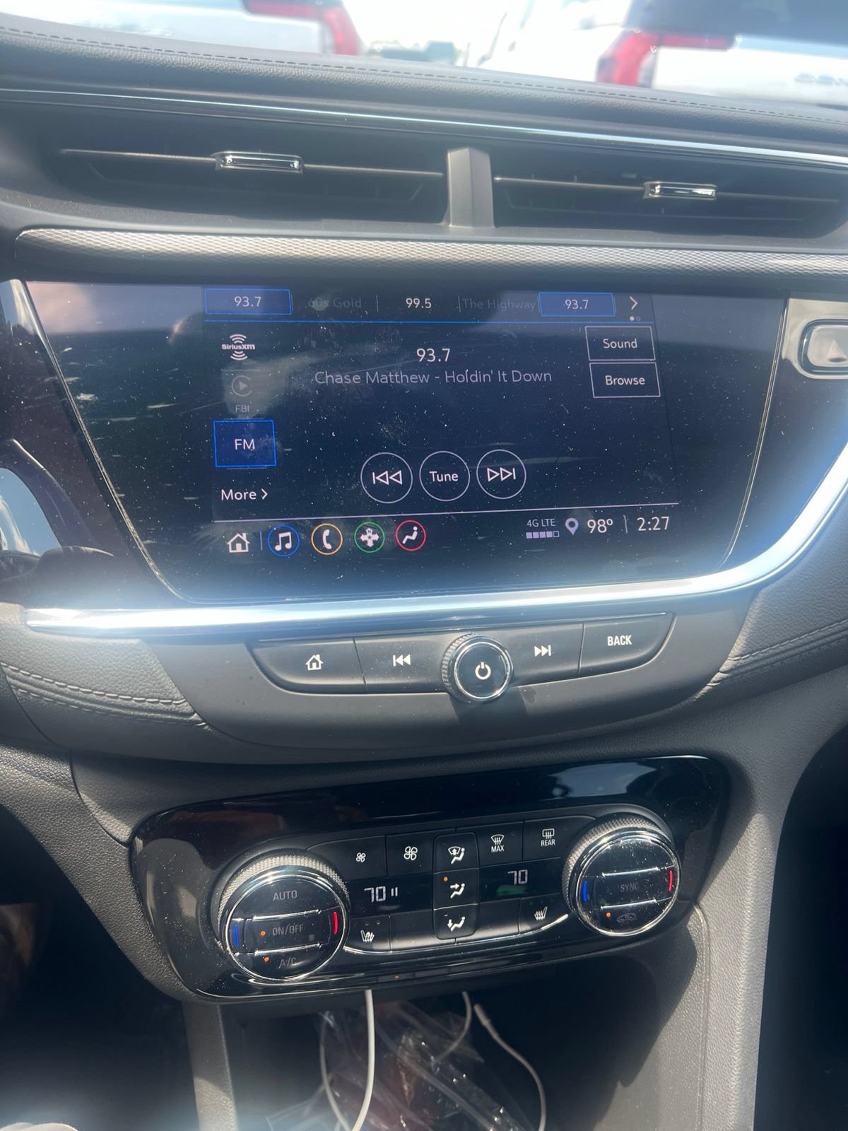 Used 2022 Buick Encore GX Essence FWD image 6